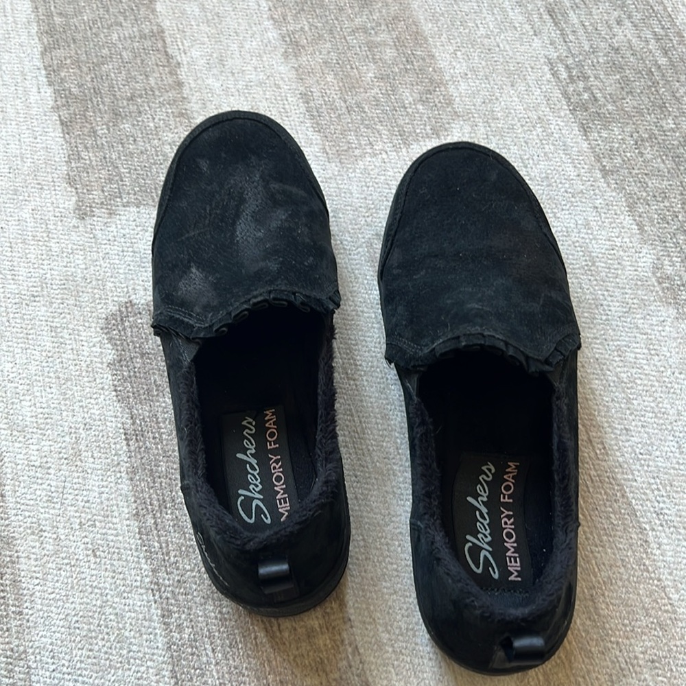 Gently used Sketchers flats